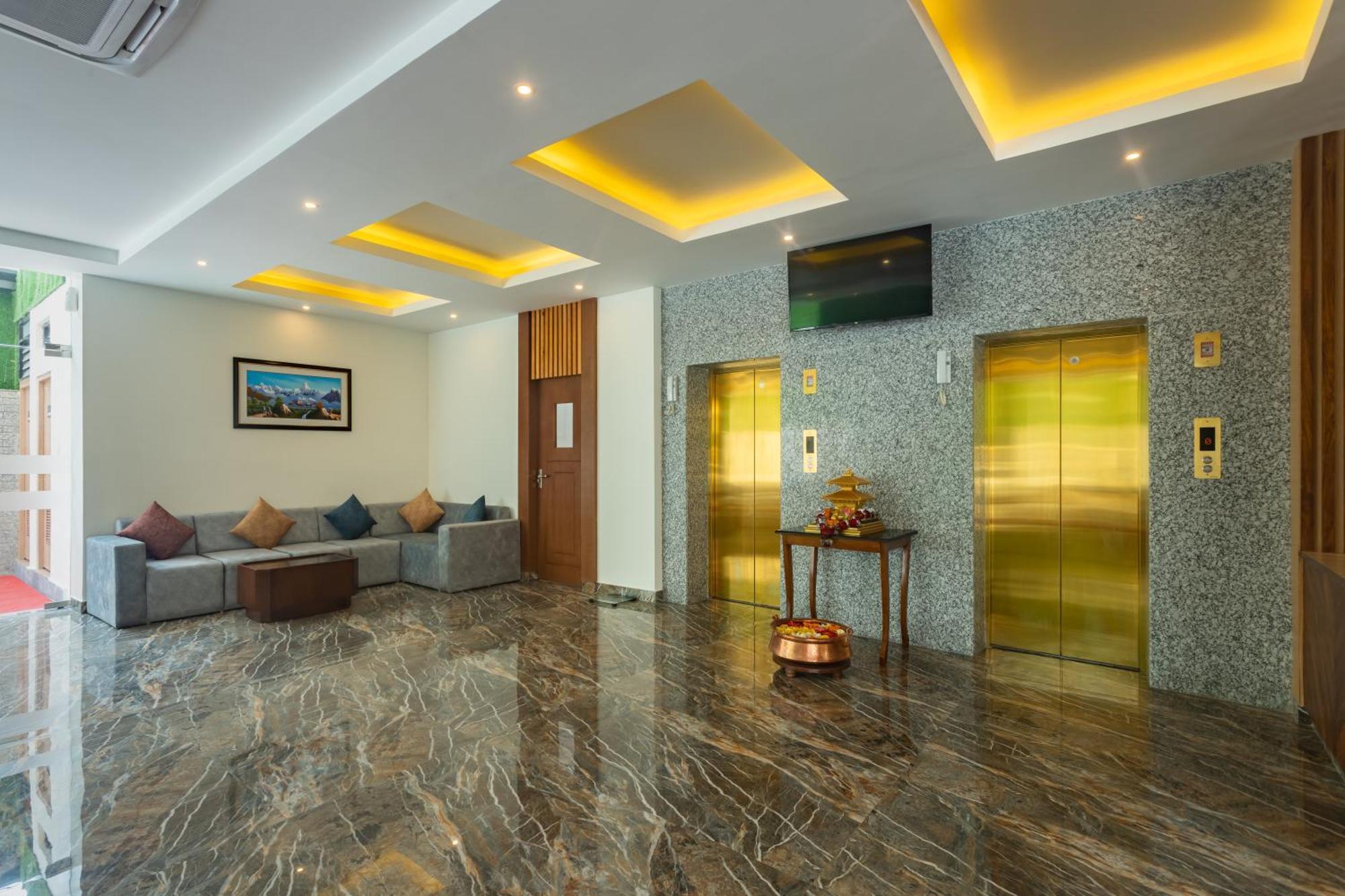Hotel Crystal Pashupati Katmandú Exterior foto