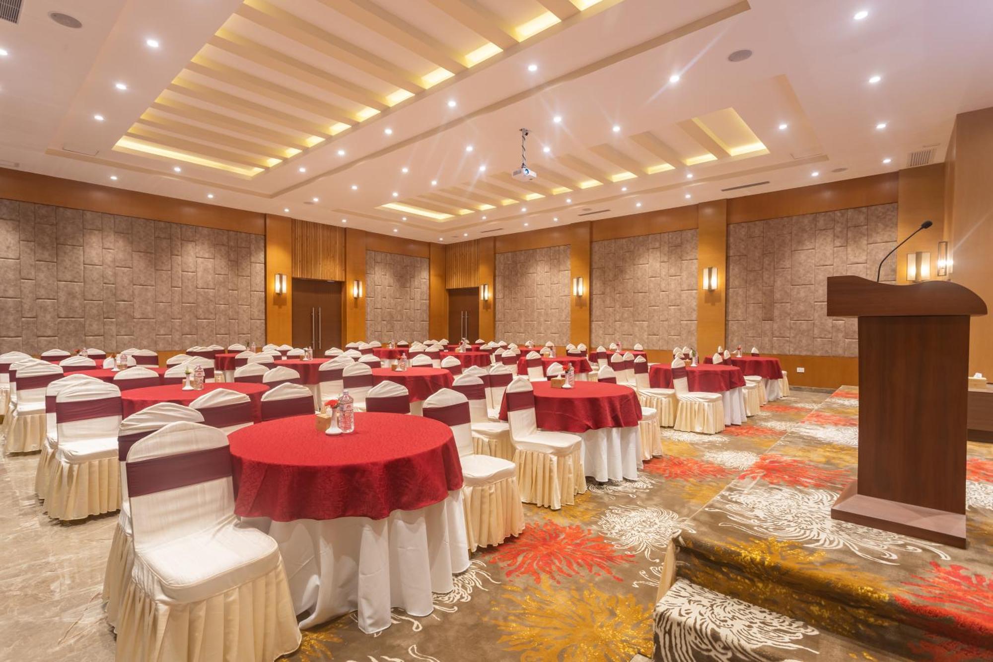 Hotel Crystal Pashupati Katmandú Exterior foto